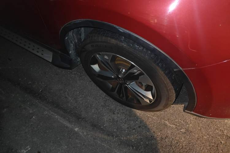 Used Luxgen U6 SUV 2015 1.8T New Innovation Upgrade Right Front Wheel Hub