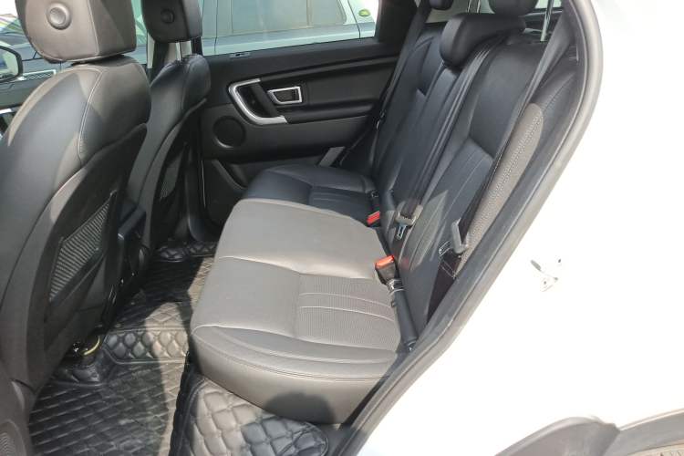 Used Land Rover Discovery Sport 2018 240 PS SE Version