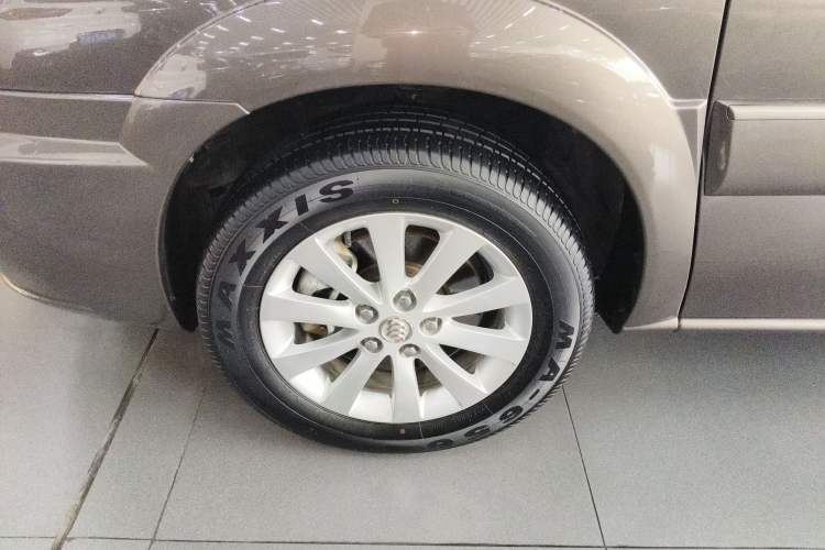 Used Buick GL8 2014 2.4L Executive Edition