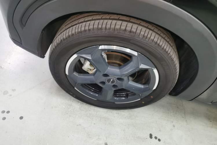 Used BYD Seagull 2024 Honor Edition 405km Flying Version Right Rear Wheel Hub