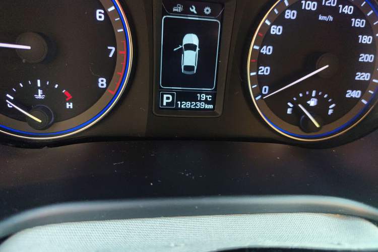 Used Hyundai Mistra 2014 1.8L Automatic Smart GLS