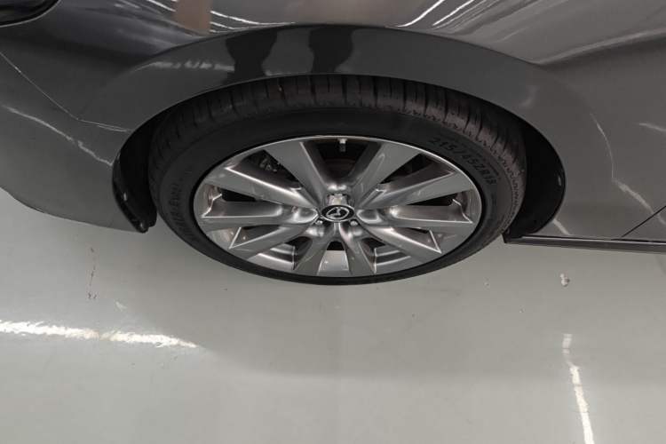 Used Mazda 3 Axela 2021 2.0L Automatic ZhiXuan Edition Exterior 4