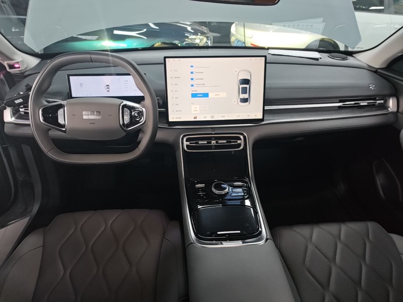 Geely Galaxy A7 2025 Model EM-i 70km Launch Edition — снимка 12
