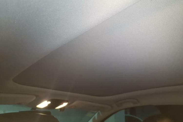 Used Infiniti QX50 2018 2.0T Two-Wheel Drive Fashion Edition Headliner