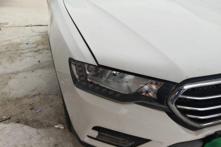 Used Haval H6 Coupe 2016 Blue Label 1.5T Manual Two-Wheel Drive Elite Model Right Front Headlight