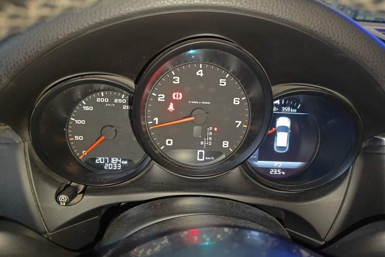 Used Porsche Macan 2017 Macan 2.0T Instrument Cluster