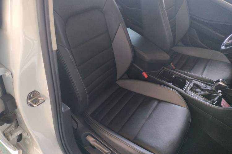 Used Volkswagen Sagitar 2021 280TSI DSG Comfort Connect Edition Right Front Seat