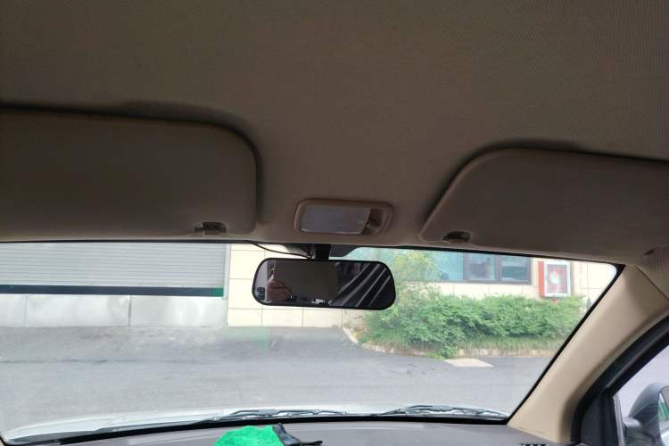 Used Wuling Hongguang V 2022 1.5L Jingqu Version Hydraulic Power Steering LAR