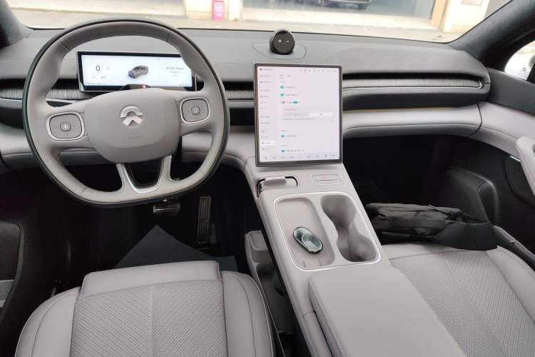 Used Nio EC6 2024 75 kWh