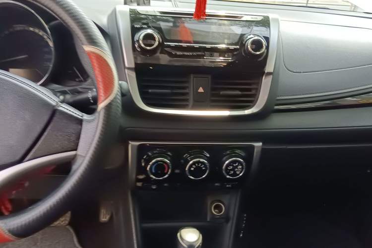 Used Toyota YARiS L Zhi Xuan 2016 Revised Version 1.5G CVT with Dynamic Sunroof