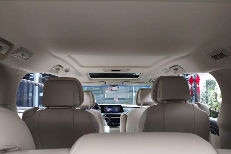 Used Buick GL8 2023 ES Lu Zun Comfort Model