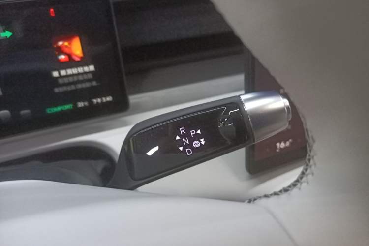 Used XPeng X9 2024 640 All-Wheel Drive High-Performance Max