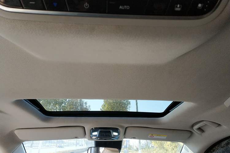 Used JAC Refine RF8 PHEV 2024 Zhiling Edition 1.5T 150KM Glory Model Lithium Iron Phosphate