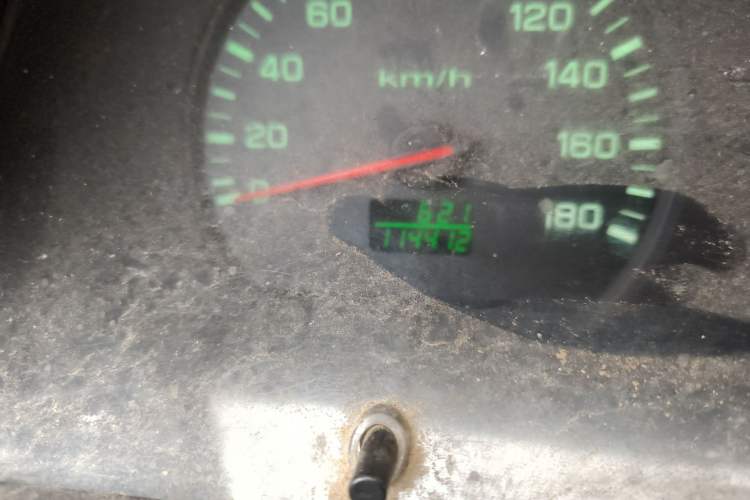 Used Jinbei Hiace 2020 2.0L Xiangyun Series Luxury Van High Roof China VI Standard Model 1TZS Odometer Close Up