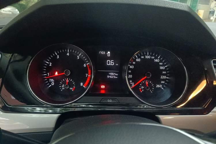 Used Volkswagen Lamando 2017 230TSI Manual Trend Edition
