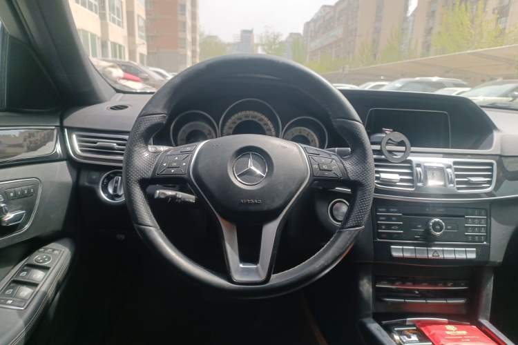 Used Mercedes-Benz E-Class 2015 Restyled E 260 L Sport Edition Steering Wheel