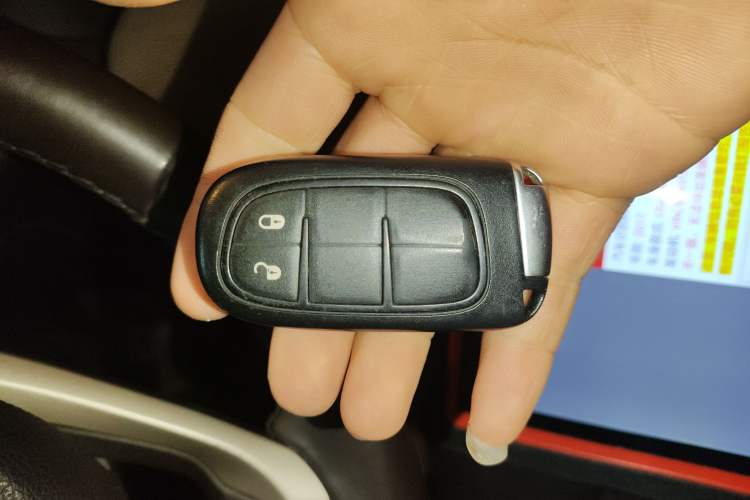 Used Jeep Cherokee 2016 2.0L Superior Edition