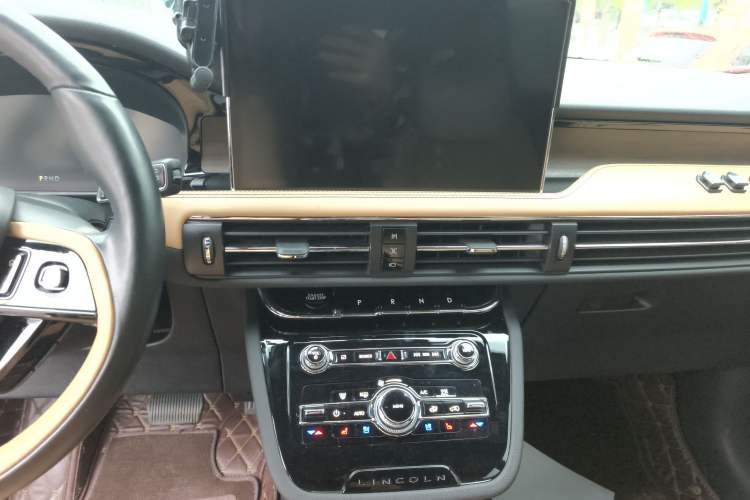 Used Lincoln Corsair 2022 2.0T Four-Wheel Drive Luxury Edition Audio And AC Panel