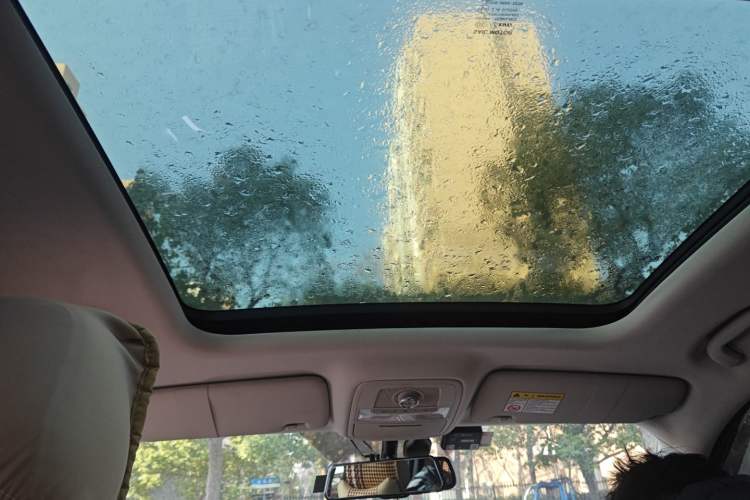 Used Roewe RX8 2019 30T Smart Connectivity Two-Wheel Drive Supreme Flagship Edition