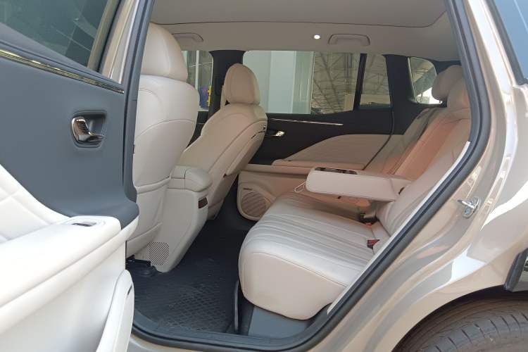 Used AION V 2024 Aion Tyrannosaurus 650 LiDAR Edition