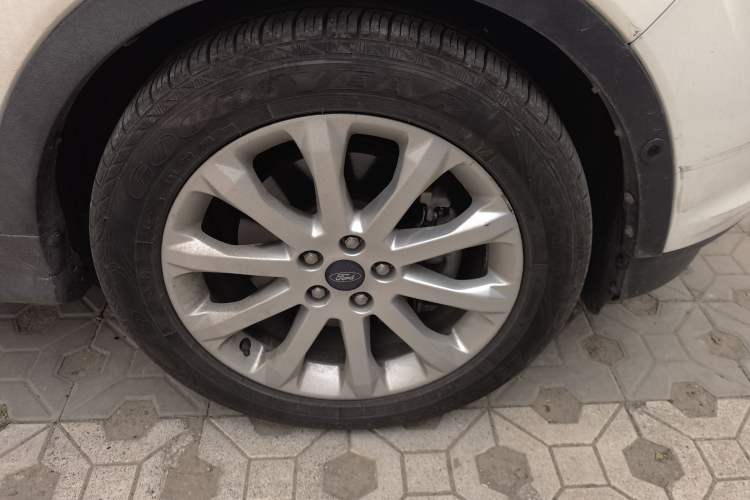 Used Ford Kuga 2013 2.0L GTDi Four-Wheel Drive Premium Model
