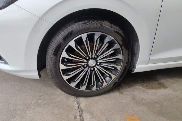 Used CHANGAN Eado 2019 Blue Whale Edition 280T GDI DCT High-Speed Model
