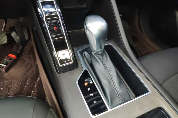 Used Roewe i5 2026 Model 1.5L CVT Luxury Version