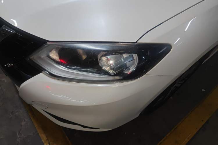 Used Nissan Tiida 2019 1.6L CVT Smart Enjoyment Version China VI Standard
