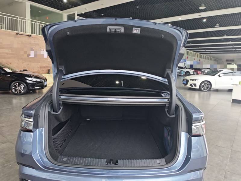 Used BYD Seal 2024 HONOR Edition DM-i 1.5L 121km Prestige Model — 18