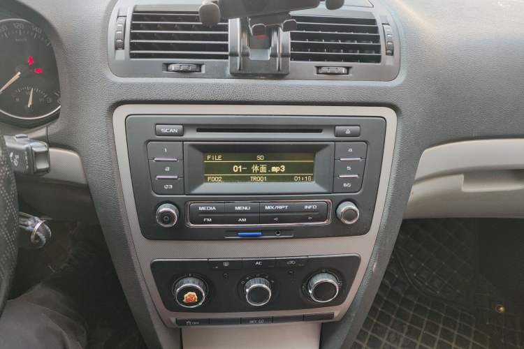 Used Skoda Octavia 2014 1.6L Automatic Yijie Edition