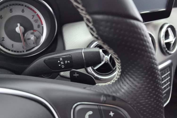 Used Mercedes-Benz CLA 2015 CLA 200
