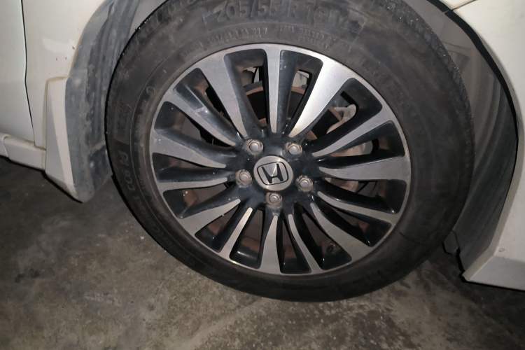 Used Honda Crider 2013 1.8L automatic luxury edition