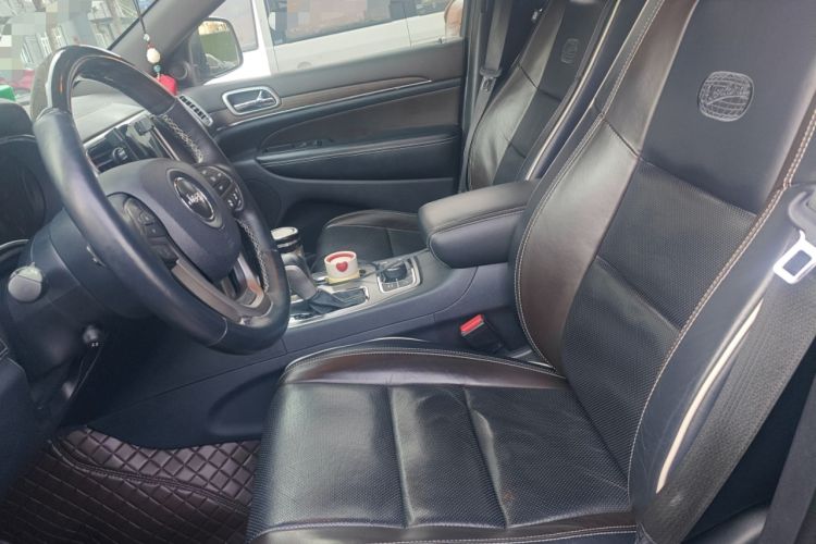 Used Jeep Grand Cherokee 2016 3.6L Elite Navigation Edition
