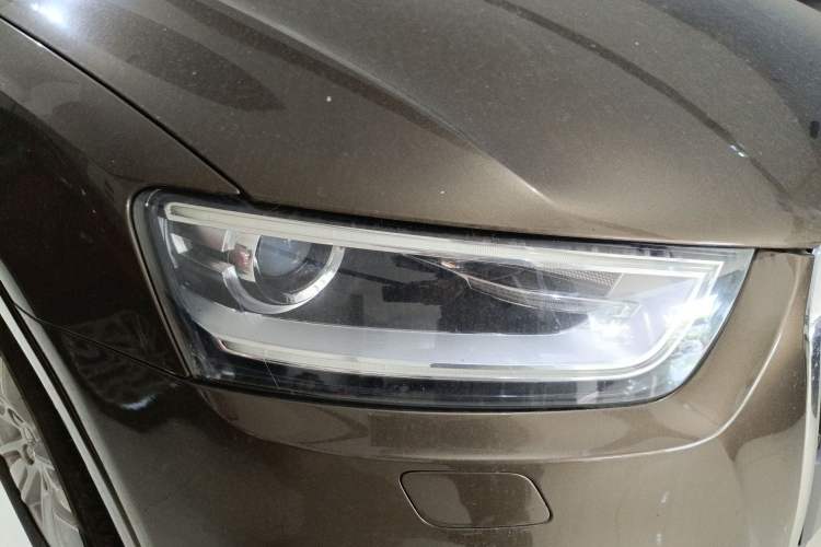 Used Audi Q3 2013 35 TFSI quattro Technology Edition Right Front Headlight