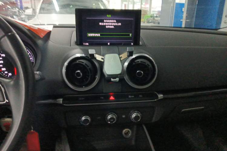 Used Audi A3 2020 Limousine 35 TFSI Fashion Edition China VI Emission Standard Audio And AC Panel