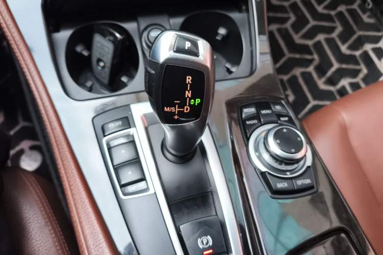 Used BMW 5 Series 2014 525Li Leading Model