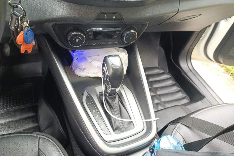 Used Ford Escort 2015 1.5L Automatic Fashion Model Gear Lever