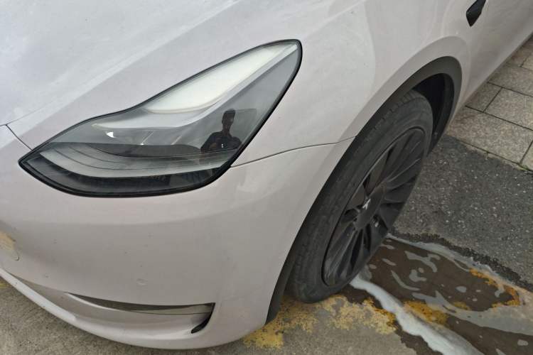 Used Tesla Model Y 2021 Standard Range Rear-Wheel Drive Version Left Front Headlight