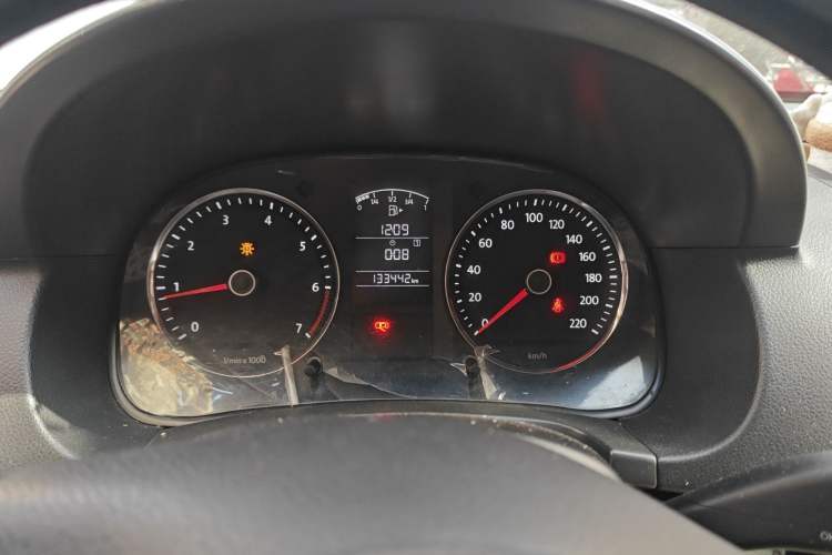 Used Volkswagen Lavida 2011 1.6L Manual - Premium Edition