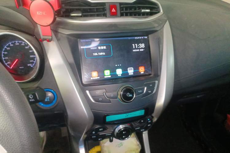 Used BYD Yuan New Energy 2018 EV360 Smart Connect Cool Edition Audio And AC Panel