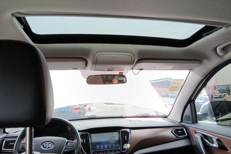 Used FAW Senya R7 2017 1.6L Manual Luxury Model