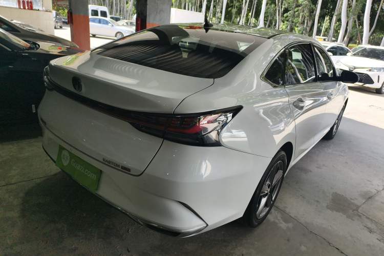 Used CHANGAN Ruicheng PLUS 2023 1.5T DCT Prestige Edition Rear Right 45 Deg