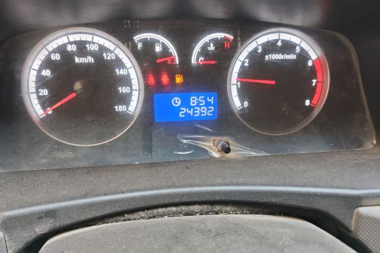 Used Foton Scenic G7 2020 2.4L Commercial Version Short Wheelbase Flat-Top 2-Seater Van China VI Emission Standard 4K22D4M
