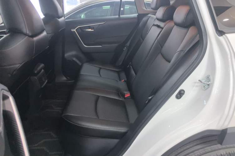 Used Toyota RAV4 2022 Dual-Engine 2.5L E-CVT Two-Wheel Drive Elite Edition
