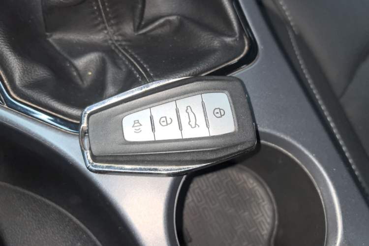 Used Geely Auto Emgrand 2019 Leading Edition 1.5L Manual Upward Asian Games Edition China VI