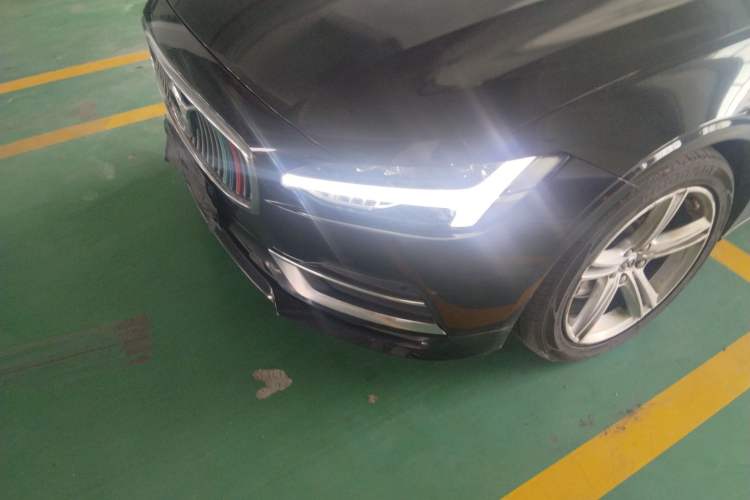 Used Volvo S90 2019 T5 Zhiyi Edition
