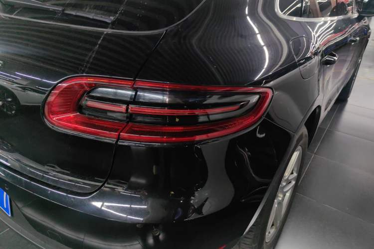 Used Porsche Macan 2014 Macan 2.0T Exterior 3