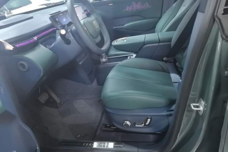 Used Zeekr X 2025 5-Seater Long-Range Version Left Front Seat