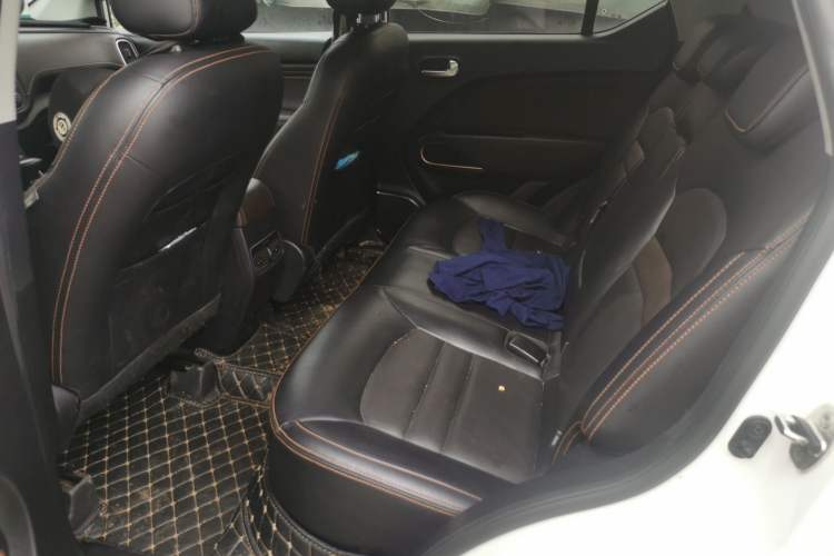 Used GAC Trumpchi GS3 2017 200T Automatic Luxury Edition Left Rear Seat