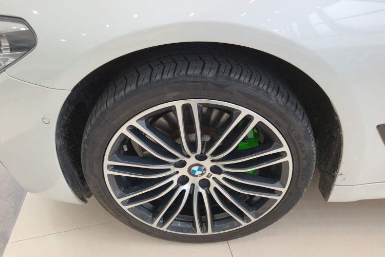 Used BMW 5 Series 2019 530Li Leading Model M Sport Package
